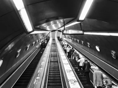 Prix monte escalier Stannah droit 2026 : tarifs et devis gratuit